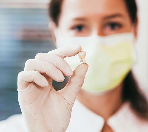Brentwood Tooth Extraction